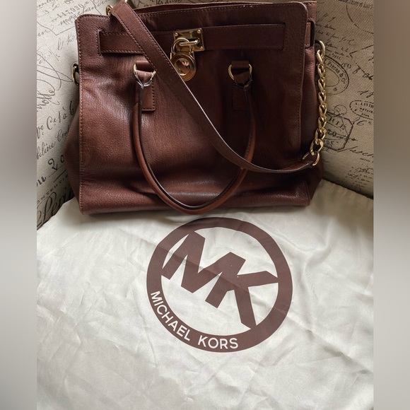 👜 AUTHENTIC Michael Kors Hamilton leather Satchel Shoulder Lock Key Clochette - Picture 13 of 14